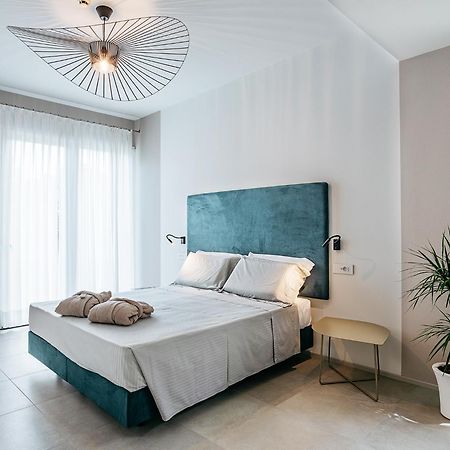 Hotel Corallo มารีนาโรเมอา ภายนอก รูปภาพ