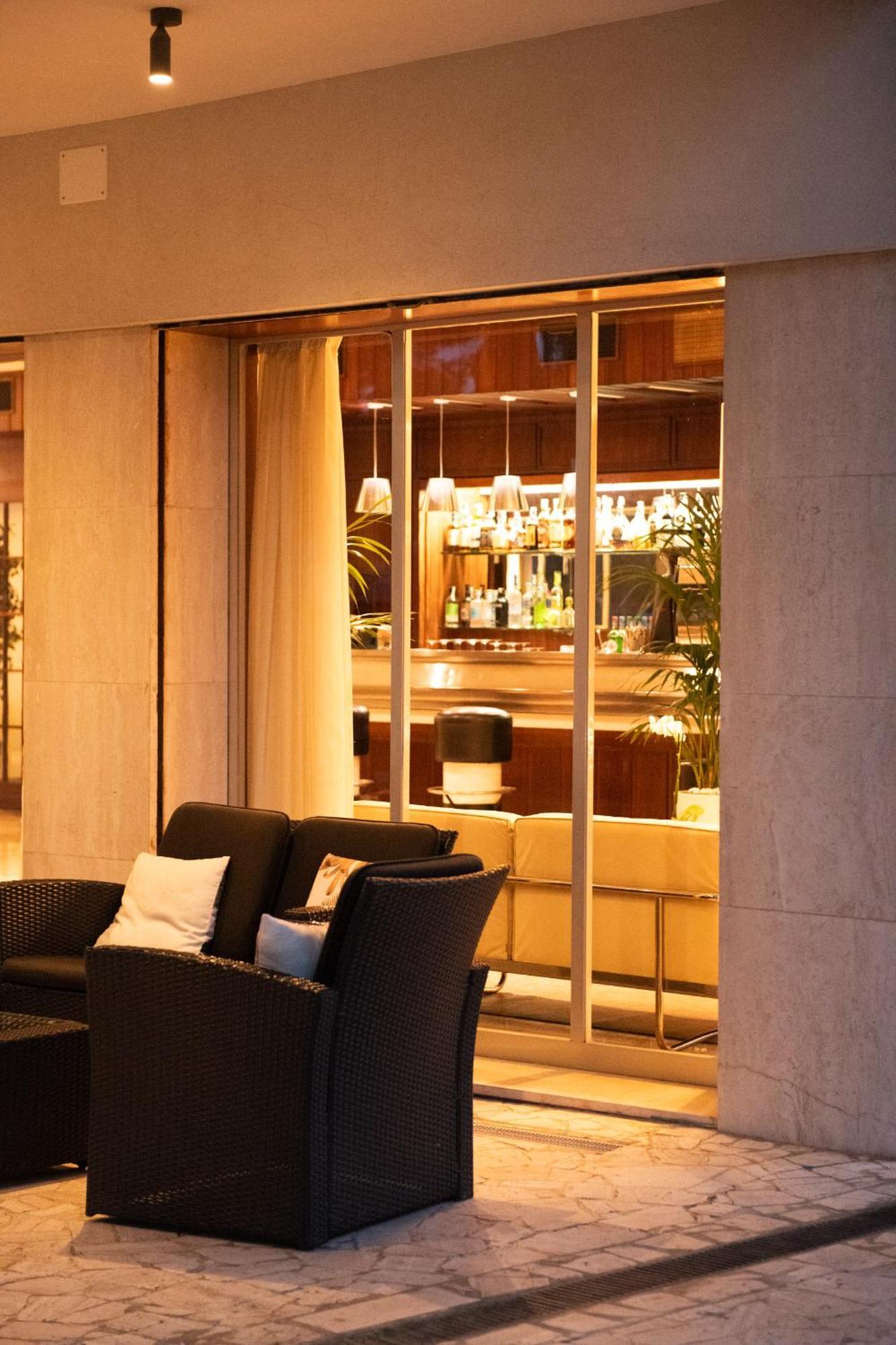 Hotel Corallo มารีนาโรเมอา ภายนอก รูปภาพ