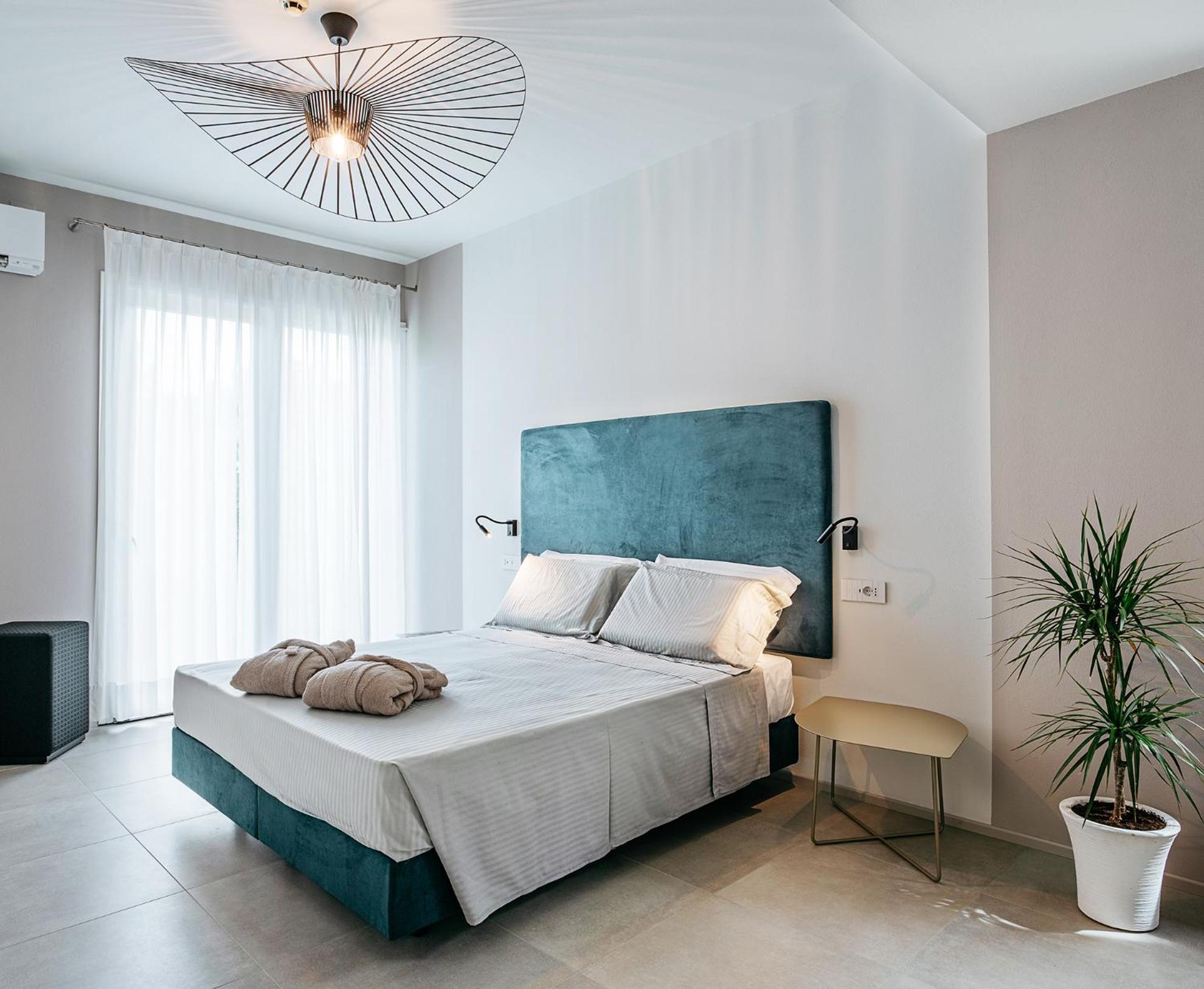Hotel Corallo มารีนาโรเมอา ภายนอก รูปภาพ